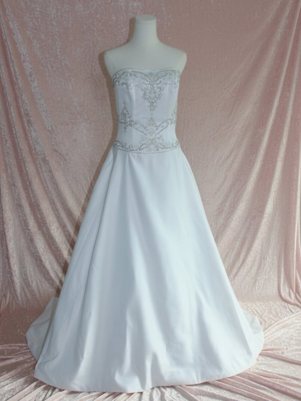 DaVinci Bridal White Wedding Gown